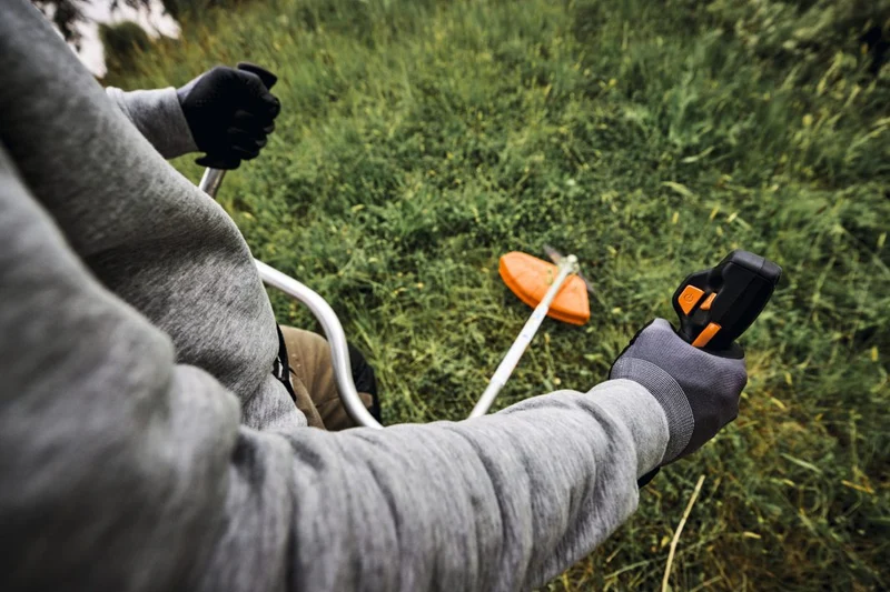 Stihl FSA 140 Akku-Motorsense ohne Akku und Ladegerät