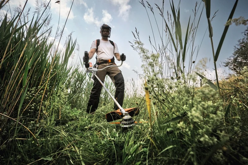 Stihl FSA 140 Akku-Motorsense ohne Akku und Ladegerät