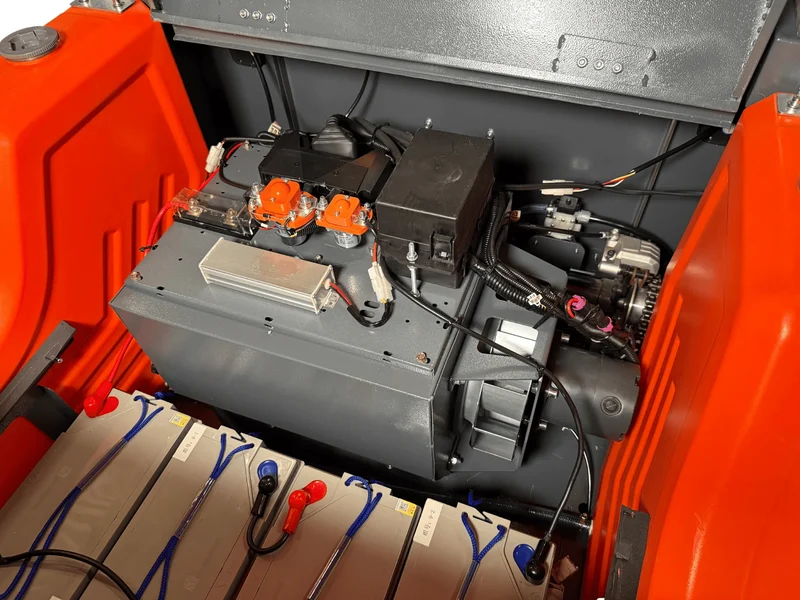 Aufsitz-Kehrmaschine mit Dach Graefer KM160-PRO