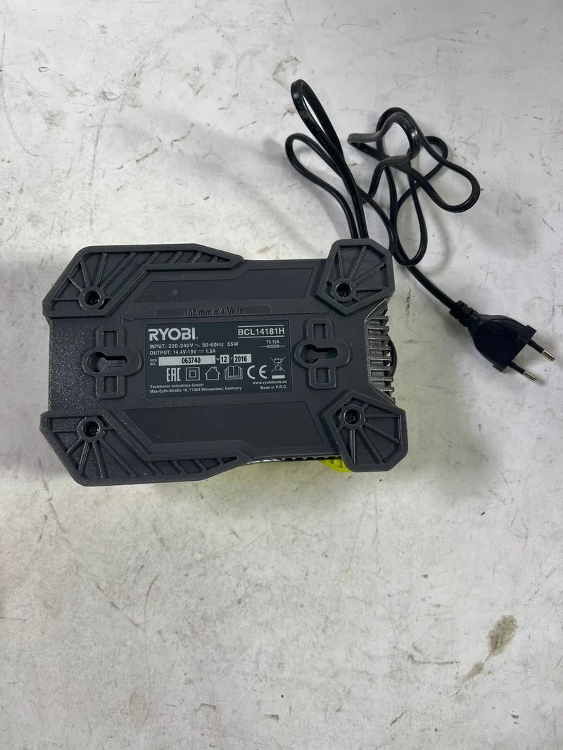 Ryobi BCL14181H Li-Power luftgekühltes Akkuladegerät 14,4-18V - Neuwertig