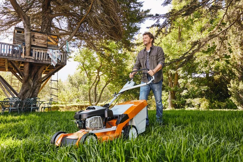 Stihl RM 655 VS Benzin-Rasenmäher