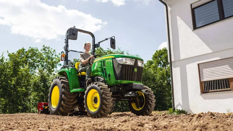 John Deere Kompakttraktor 3025E