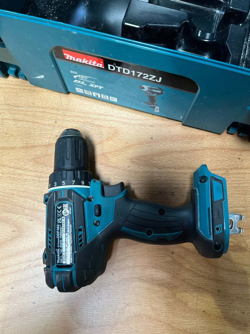 Makita DDF 482 Z Akku Bohrschrauber 18 V 62 Nm Solo - ohne Akku, ohne Ladegerät - Reparaturgerät