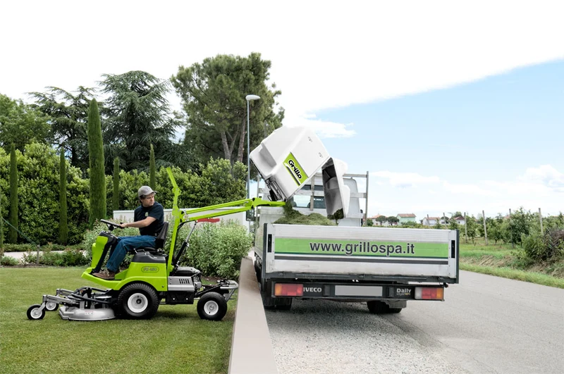 Grillo Frontaufsitzmäher mit Sammler FD 450