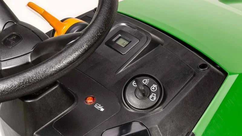 John Deere Rasentraktor X117R