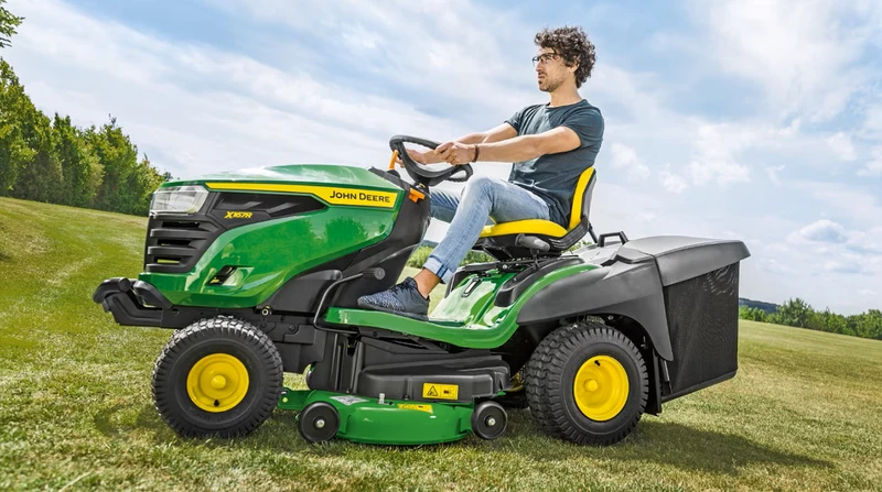 John Deere Rasentraktor X167R