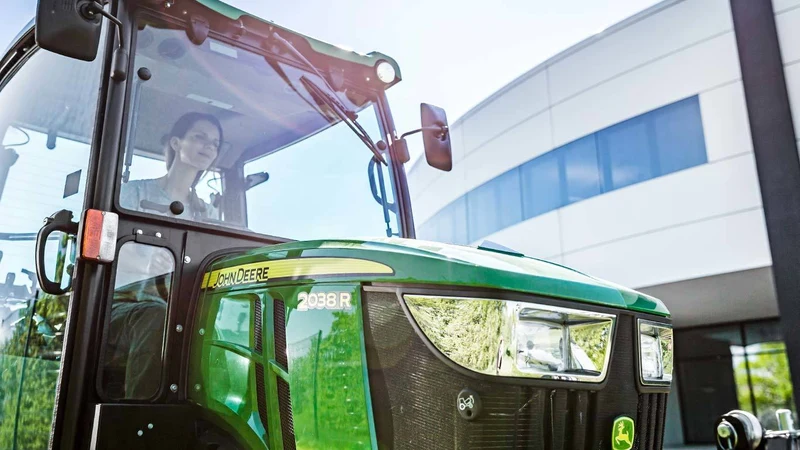 John Deere Kompakttraktor 2038R