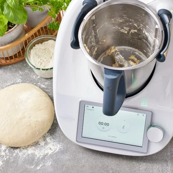 Vorwerk Thermomix® TM6 – Der bewährte Küchenmaschinen-Klassiker