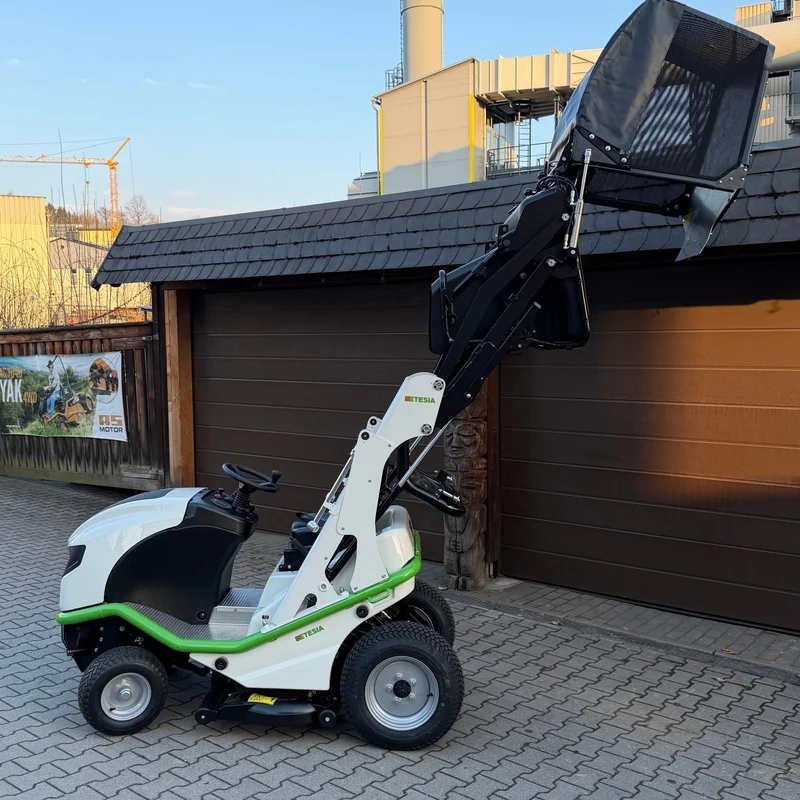 Etesia Profi-Rasentraktor Buffalo 100 BVHP
