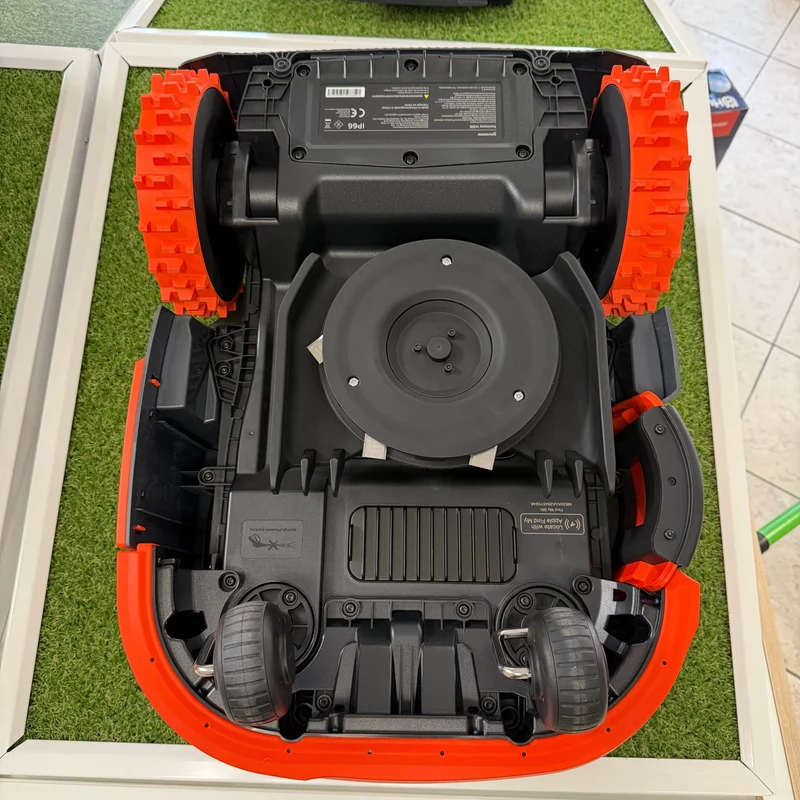 Segway Navimow H210E für Flächen bis zu 1000m²