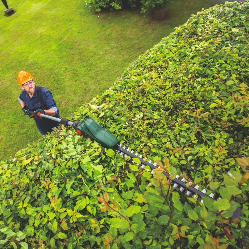 Bosch UniversalHedgePole 18 Akku Teleskop Heckenschere 18 V 43 cm ( 06008B3001 ) Solo - ohne Akku, ohne Ladegerät