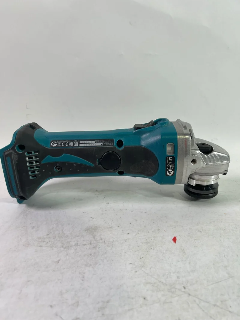 Makita DGA 452 Z Akku Winkelschleifer 18 V 115 mm Solo - ohne Akku, ohne Ladegerät - Reparaturgerät
