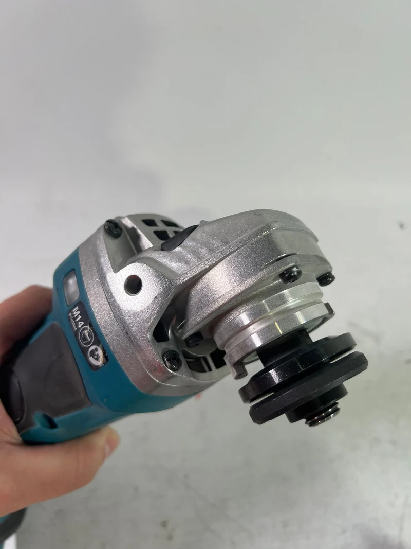 Makita DGA 452 Z Akku Winkelschleifer 18 V 115 mm Solo - ohne Akku, ohne Ladegerät - Reparaturgerät