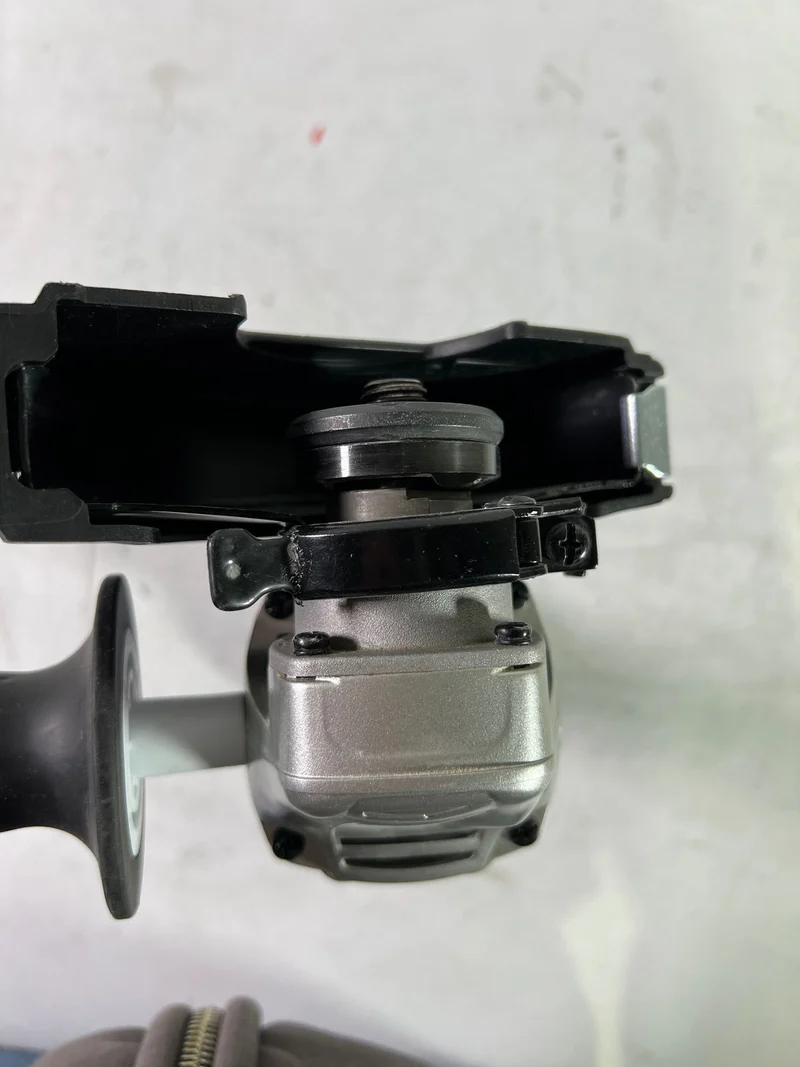 Makita DGA 506 Z Akku Winkelschleifer 18 V 125 mm Brushless Solo - ohne Akku, ohne Ladegerät - Reparaturgerät