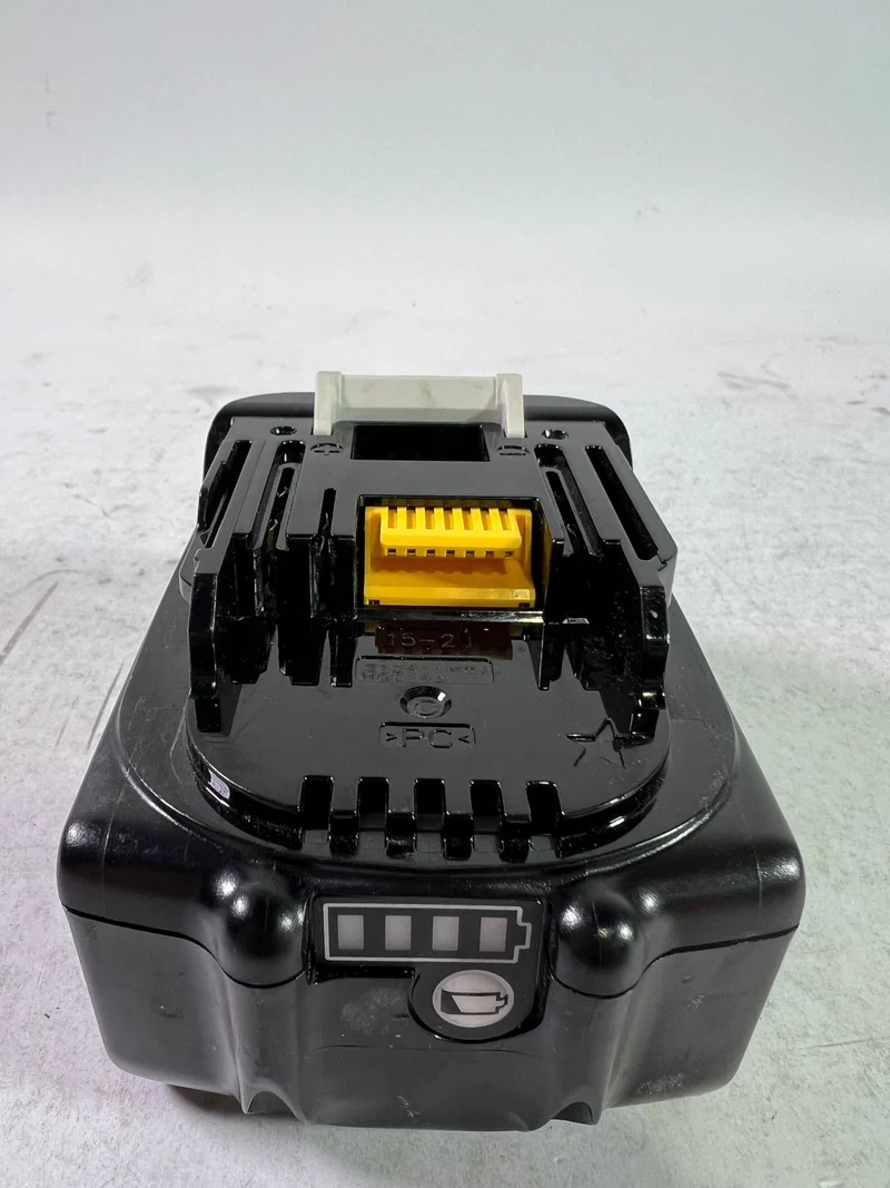 Makita BL 1840 B 18 V - 4 Ah / 4000 mAh ( 197265-4 ) Li-Ion Akku mit LED - Anzeige - Reparaturgerät