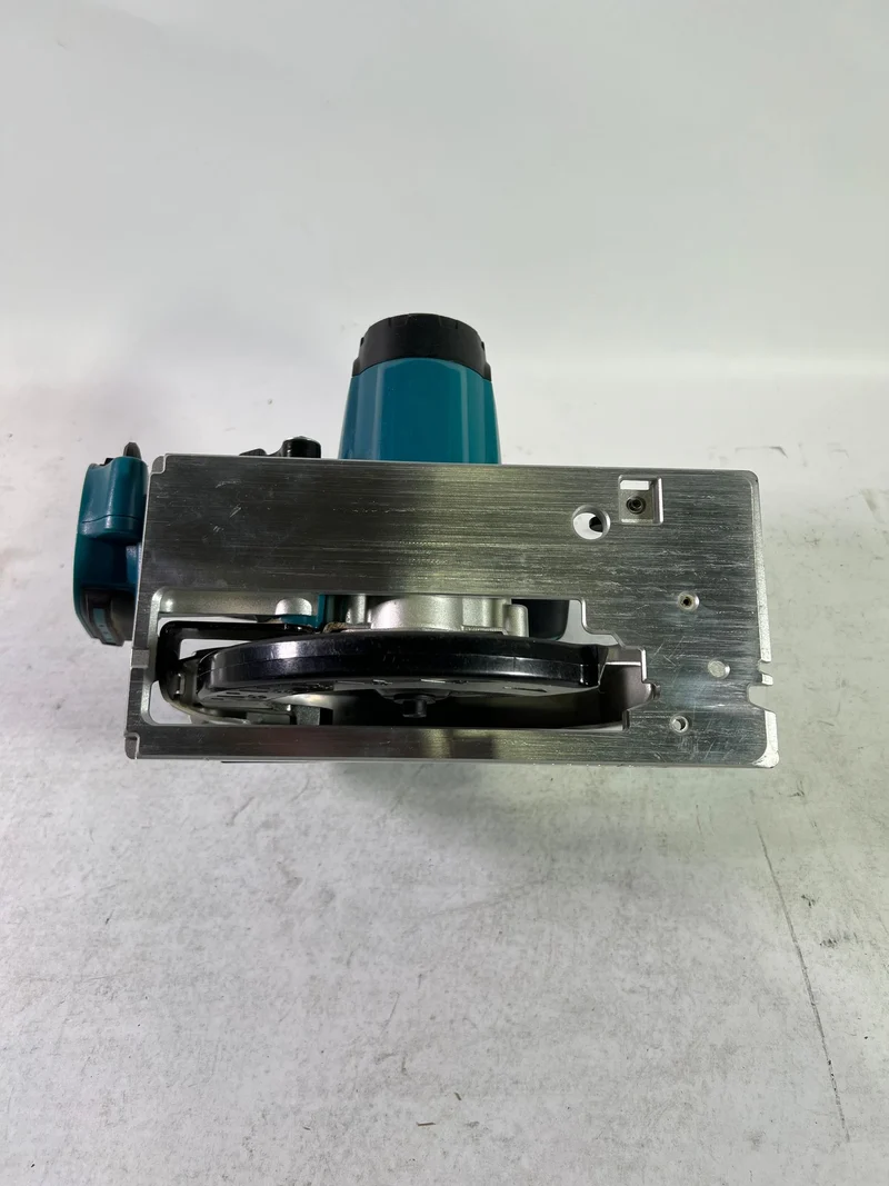 Makita DSS 611 Z Akku Handkreissäge 18 V 165 mm Solo - ohne Akku, ohne Ladegerät - Reparaturgerät