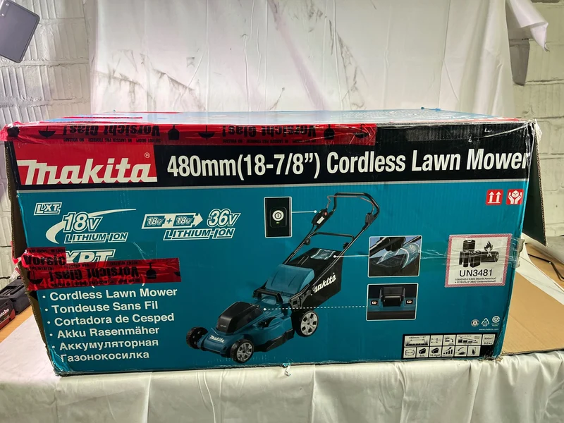 Makita DLM 480 Z Akku Rasenmäher 36 V ( 2x 18 V ) 48 cm 62 l Solo - ohne Akku, ohne Ladegerät - Reparaturgerät