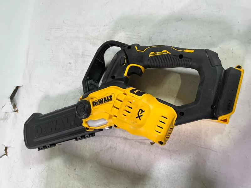 DeWalt DCMPS 520 N Akku Astsäge 18 V 20 cm Brushless Solo - ohne Akku, ohne Ladegerät - Gebraucht