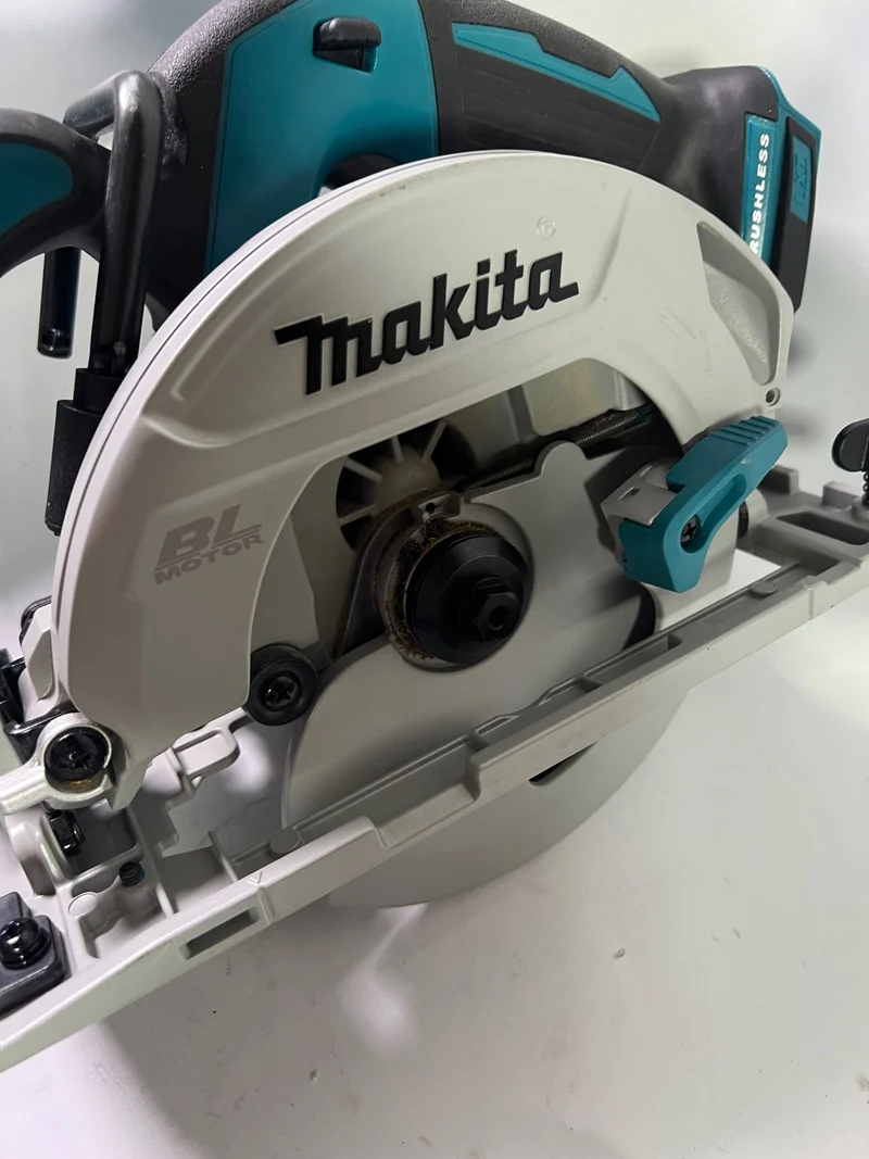 Makita DHS 680 Z Akku Handkreissäge 18 V 165 mm Brushless Solo - ohne Akku, ohne Ladegerät - Gebraucht