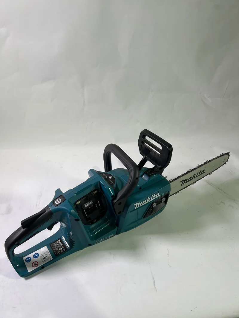 Makita DUC 355 Z Akku Kettensäge 36V ( 2x18V ) Brushless 35 cm Solo - ohne Akku, ohne Ladegerät - Gebraucht