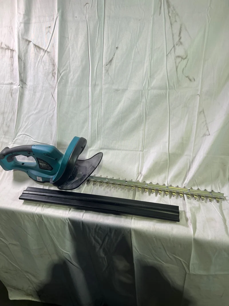 Makita DUH 523 Z Akku Heckenschere 18 V 52 cm Solo - ohne Akku, ohne Ladegerät - Reparaturgerät