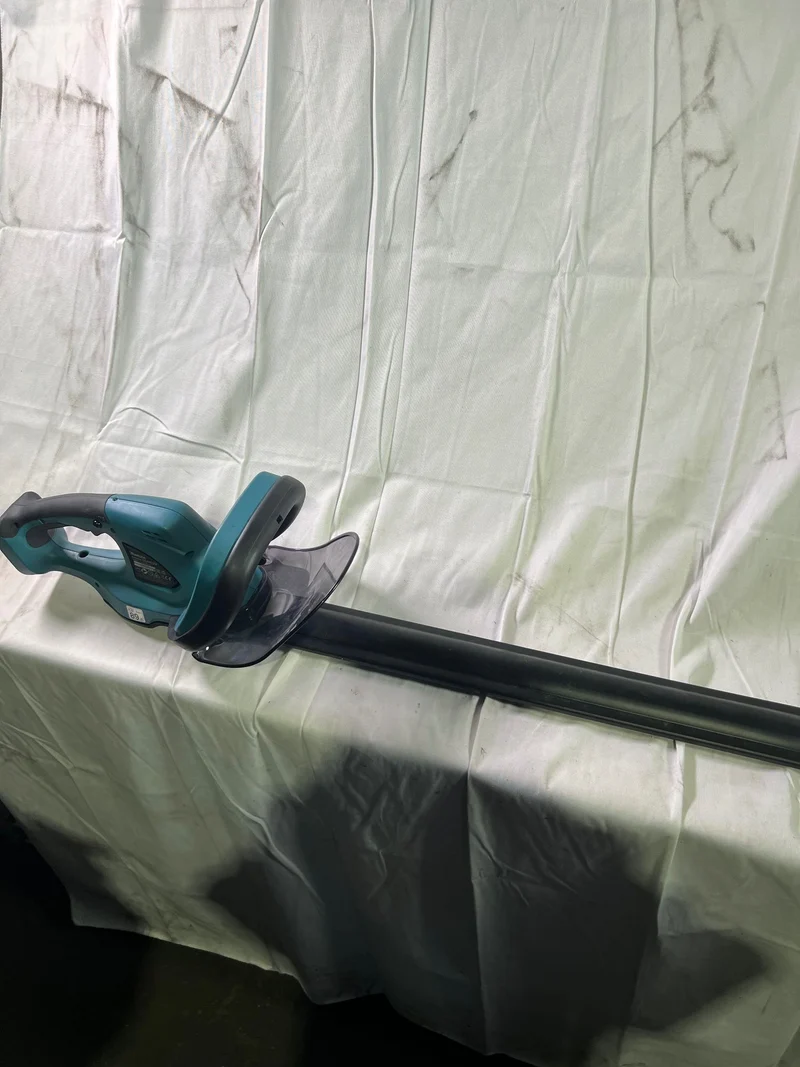 Makita DUH 523 Z Akku Heckenschere 18 V 52 cm Solo - ohne Akku, ohne Ladegerät - Reparaturgerät