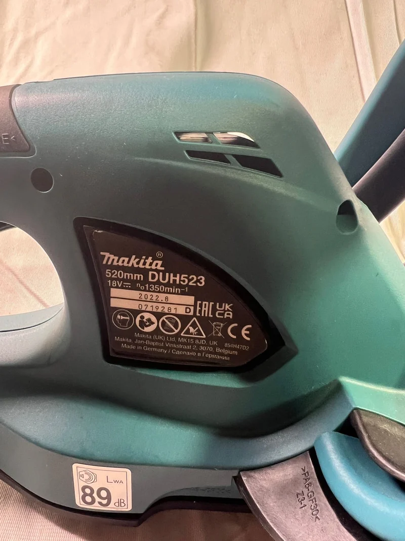Makita DUH 523 Z Akku Heckenschere 18 V 52 cm Solo - ohne Akku, ohne Ladegerät - Reparaturgerät