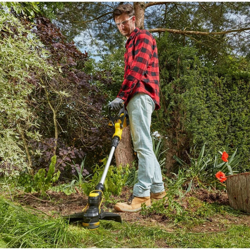 String trimmer Stanley SFMCST933M1-QW 18V 4Ah