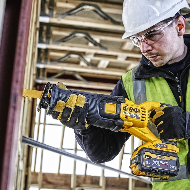 Saw Dewalt DCS389T2-QW 54V 6Ah