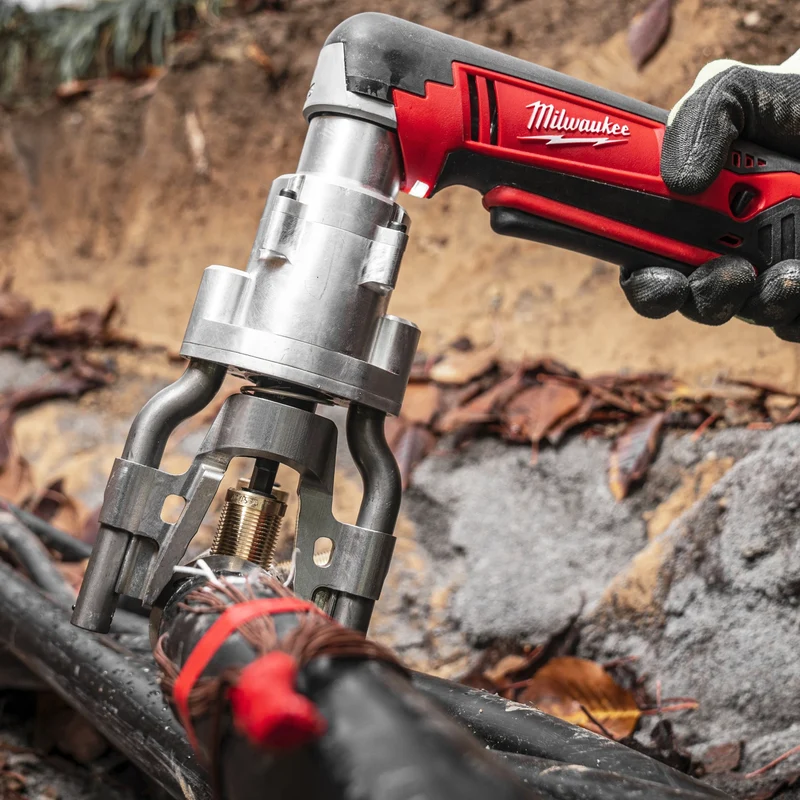 Milawaukee M18 BSBT-0X 18V Connector Gun