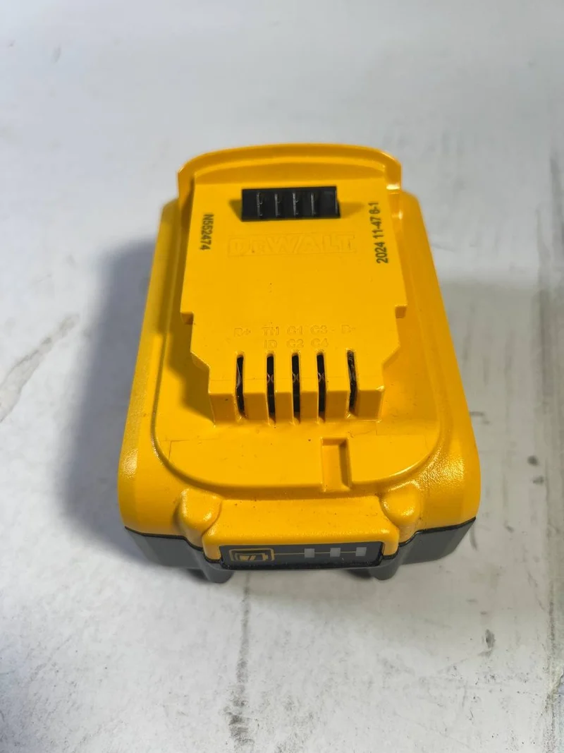 DeWalt DCB 184 Akkupack 18 V 5,0 Ah / 5000 mAh XR Li-Ion Akku - mit Ladestandanzeige - Leicht Gebraucht