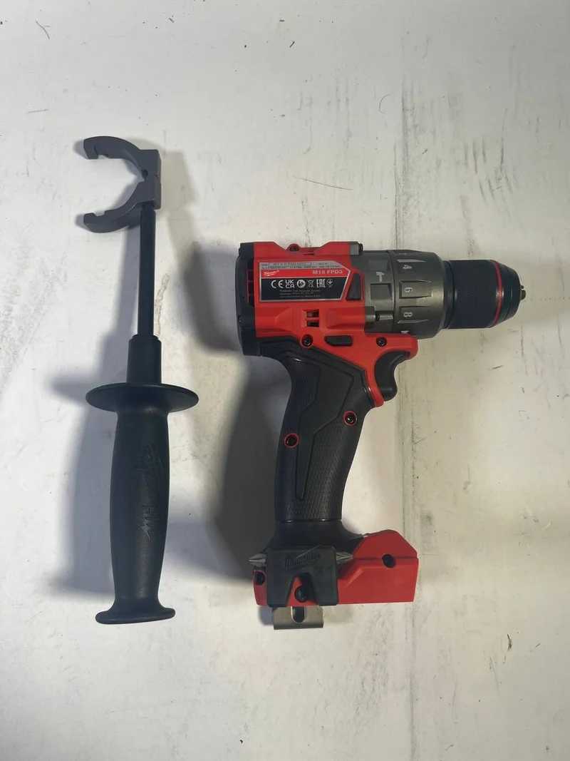 Milwaukee M18 FPD3-0 Akku Schlagbohrschrauber 18 V 158 Nm Brushless Solo - ohne Akku, ohne Ladegerät - Leicht Gebraucht