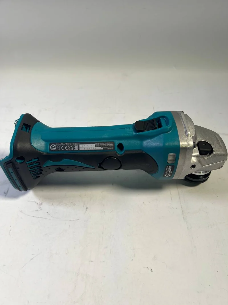 Makita DGA 452 Z Akku Winkelschleifer 18 V 115 mm Solo - ohne Akku, ohne Ladegerät - Leicht Gebraucht