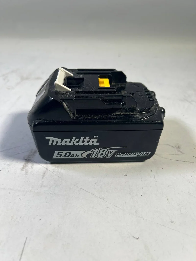 Makita BL 1850 B Li-Ion Akku 18V 5,0 Ah ( 197280-8 / 632f15-1 ) mit LED Anzeige - Nachfolger von 196672-8 - Gebraucht