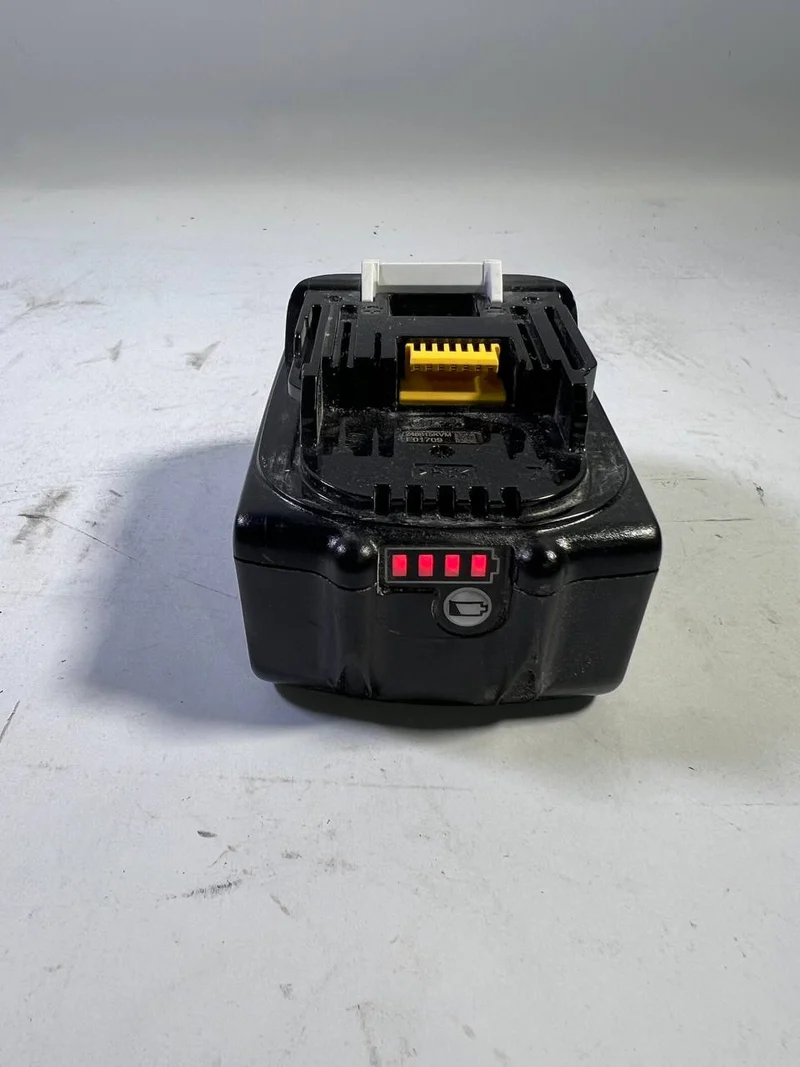 Makita BL 1850 B Li-Ion Akku 18V 5,0 Ah ( 197280-8 / 632f15-1 ) mit LED Anzeige - Nachfolger von 196672-8 - Gebraucht