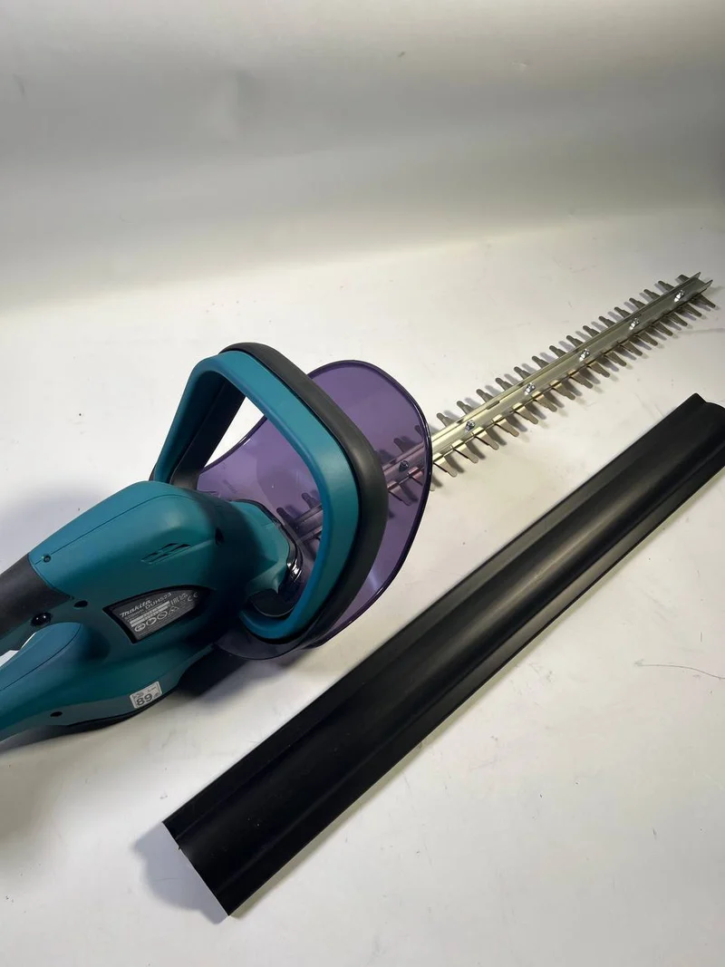 Makita DUH 523 Z 18V Li-Ion Akku Heckenschere mit 52 cm Schnittlänge Solo - Leicht Gebraucht