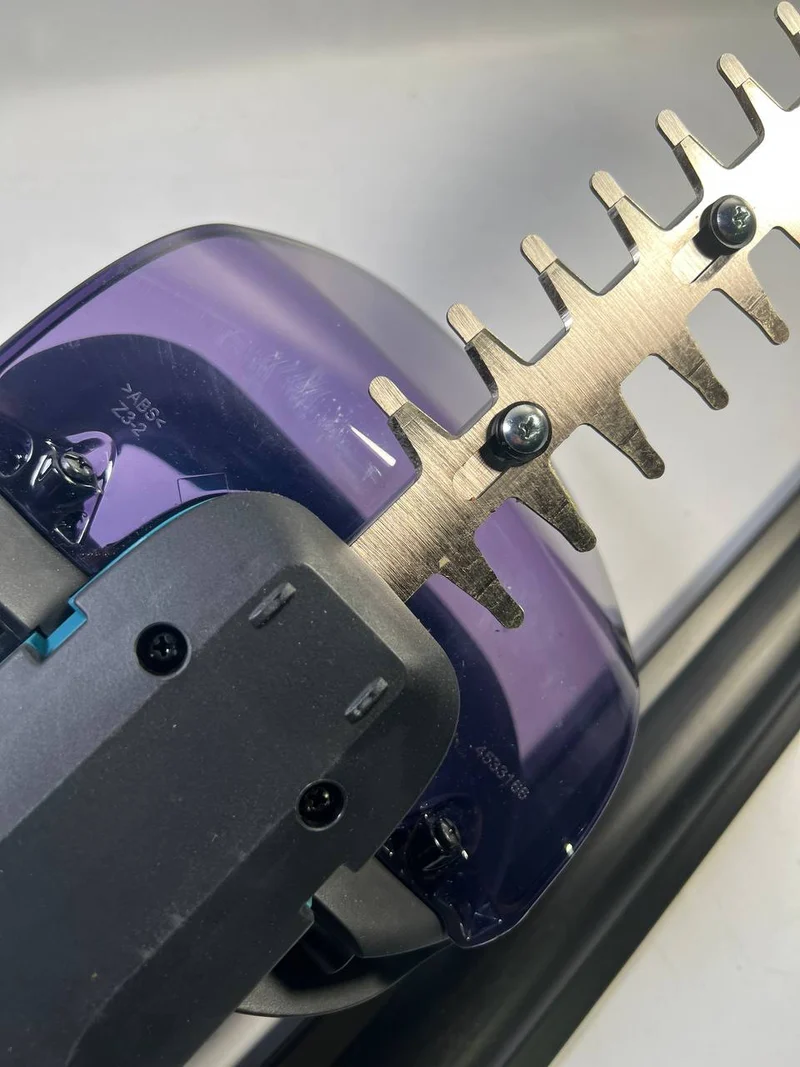 Makita DUH 523 Z 18V Li-Ion Akku Heckenschere mit 52 cm Schnittlänge Solo - Leicht Gebraucht