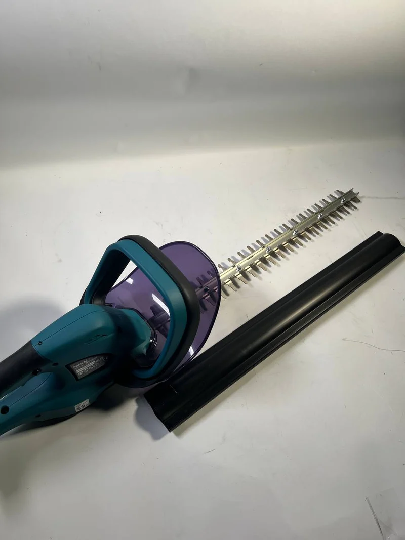 Makita DUH 523 Z 18V Li-Ion Akku Heckenschere mit 52 cm Schnittlänge Solo - OVP Beschädigt