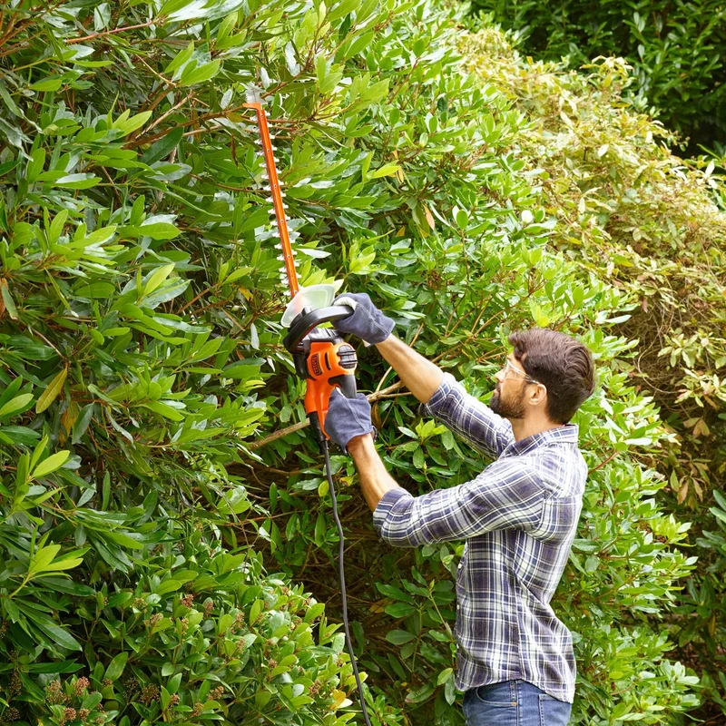Hedge trimmer Black+Decker BEHTS401-QS 500W