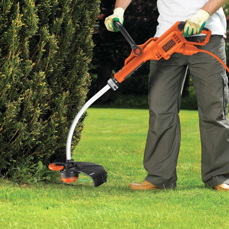 Edge trimmer Black+Decker GL7033-QS 700W