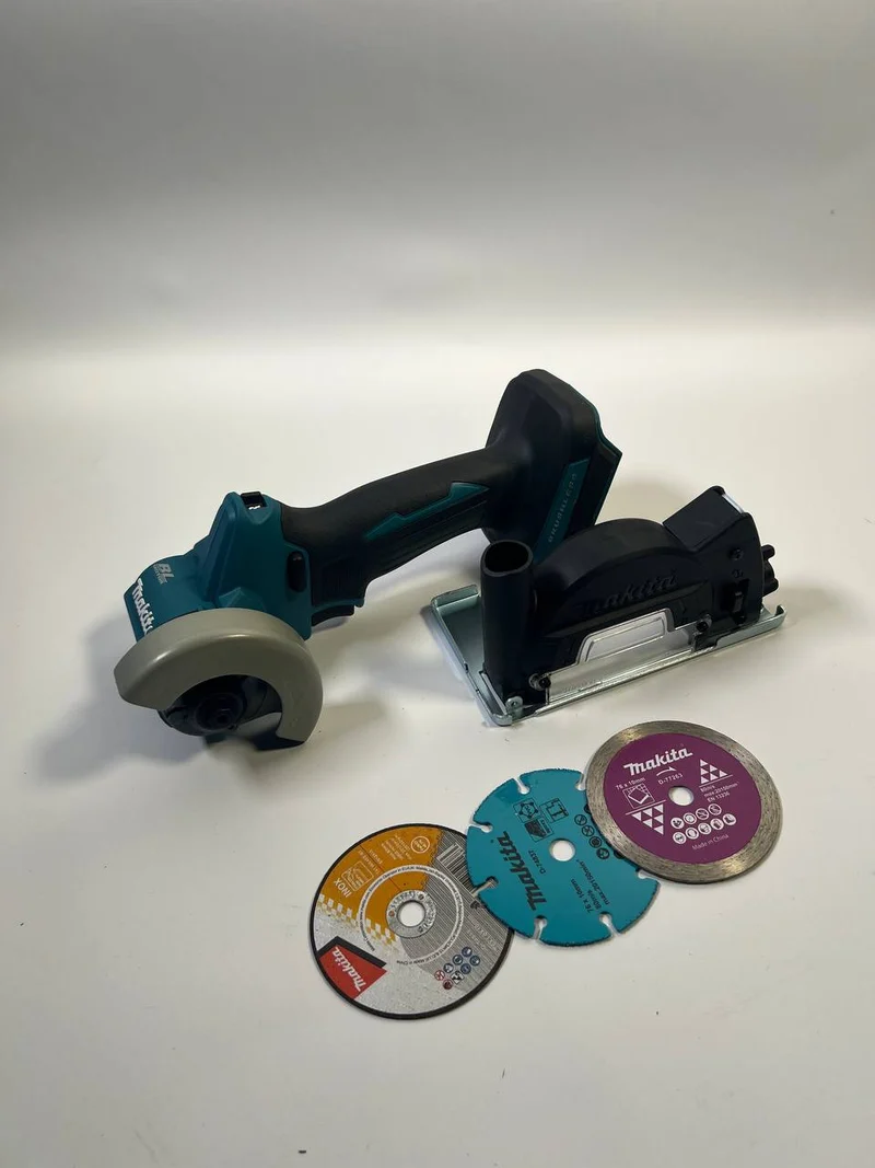 Makita DMC 300 Z Akku Winkelschleifer 18 V 76 mm Brushless Solo - ohne Akku, ohne Ladegerät - Leicht Gebraucht