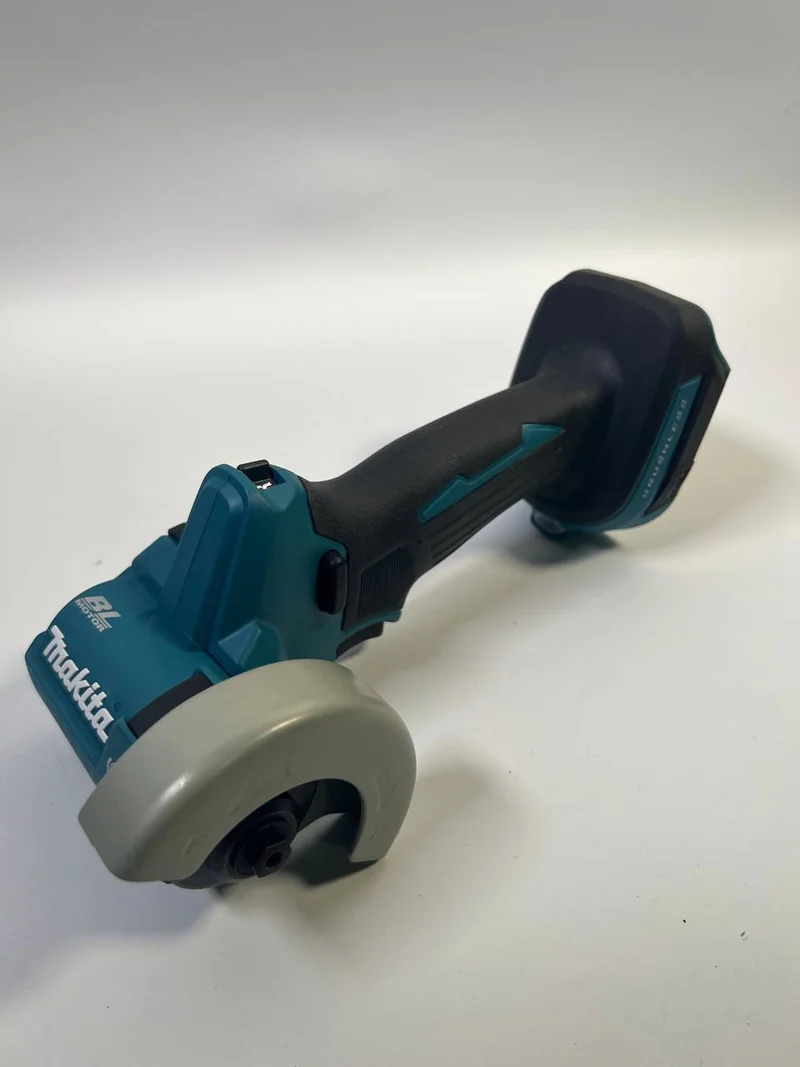 Makita DMC 300 Z Akku Winkelschleifer 18 V 76 mm Brushless Solo - ohne Akku, ohne Ladegerät - Leicht Gebraucht