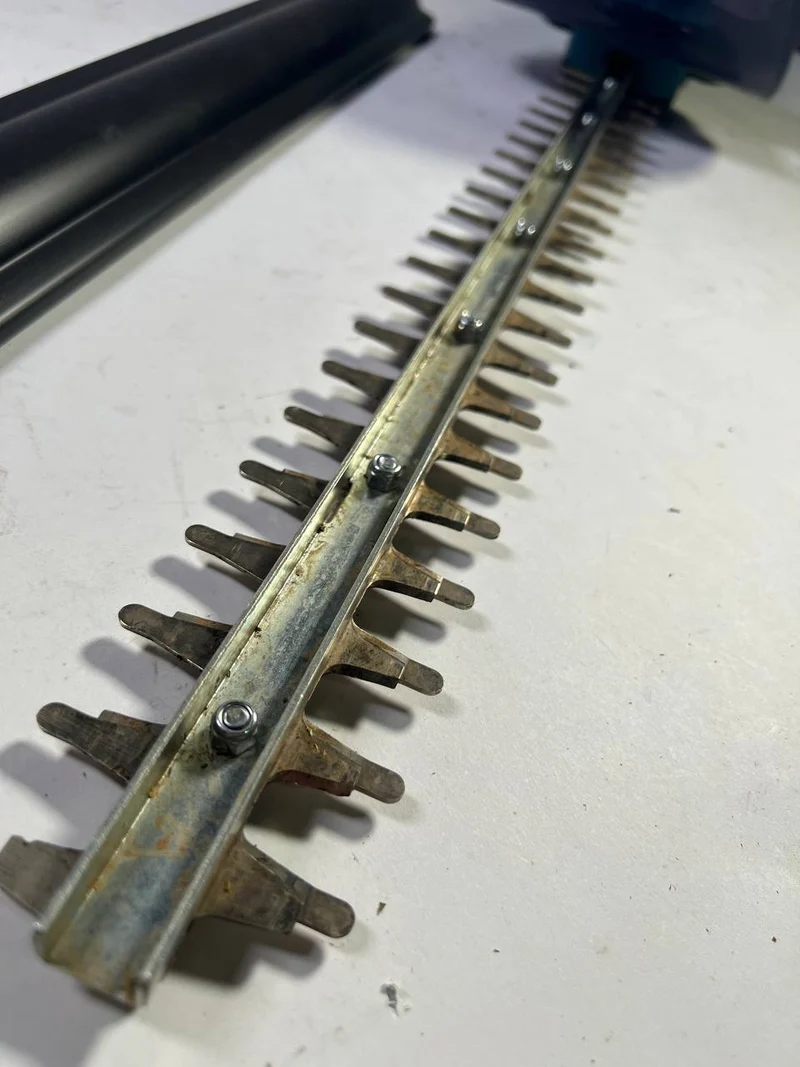 Makita DUH 523 Z 18V Li-Ion Akku Heckenschere mit 52 cm Schnittlänge Solo - Stark Gebraucht
