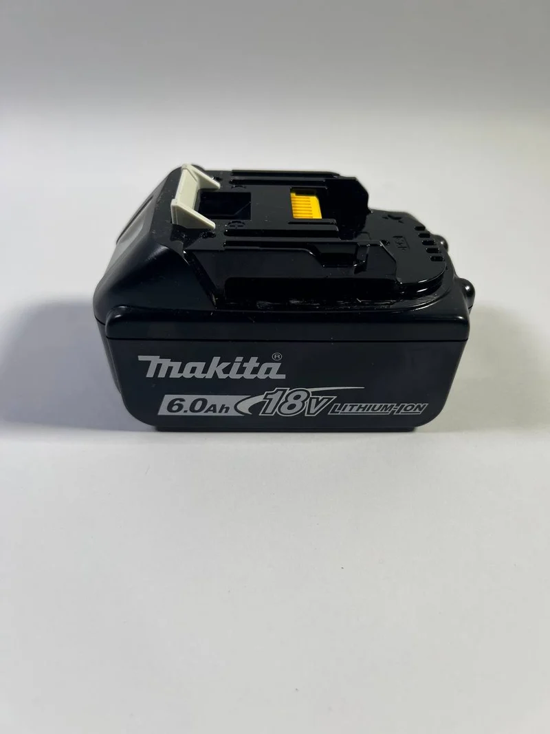 Makita BL 1860 B 18 V - 6,0 Ah / 6000 mAh Li-Ion Akku mit LED - Anzeige - Leicht Gebraucht