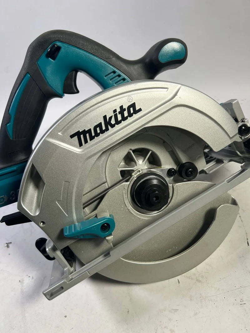 Makita DHS 710 ZJ 36 V Akku Li-Ion Handkreissäge 190 mm - Reparaturgerät