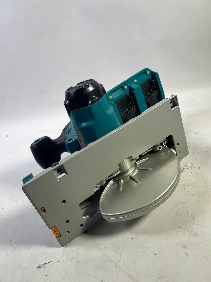 Makita DHS 710 ZJ 36 V Akku Li-Ion Handkreissäge 190 mm - Reparaturgerät