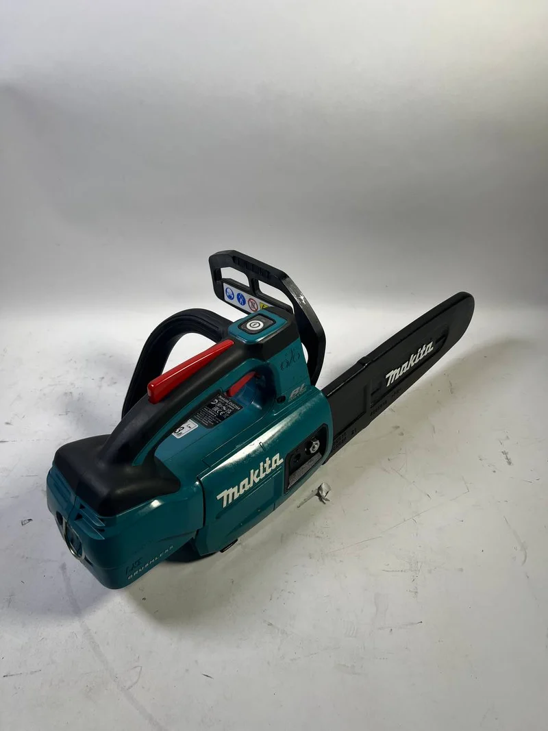 Makita DUC 254 Z 18 V Brushless Akku Kettensäge 25 cm Solo - Stark Gebraucht