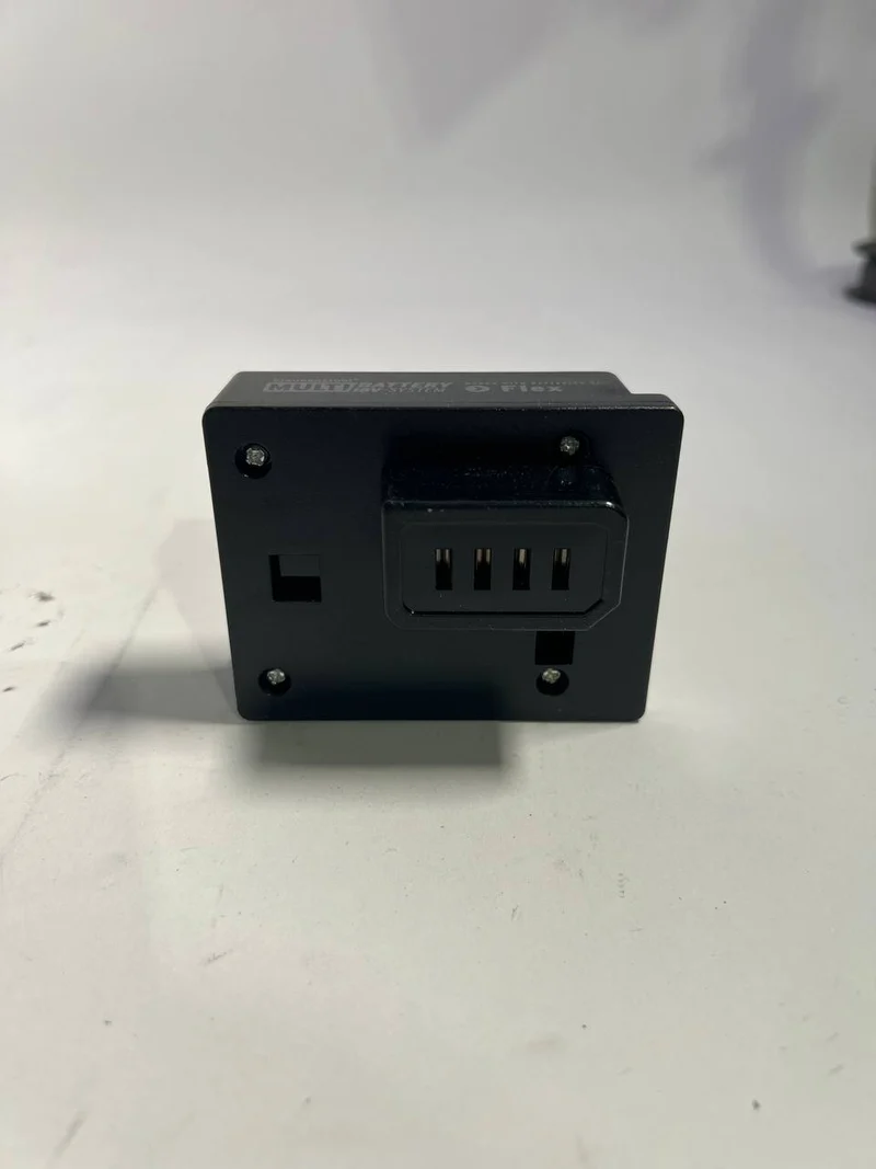Brennenstuhl® Adapter Flex für LED Baustrahler im Multi Battery 18V System - Neuwertig