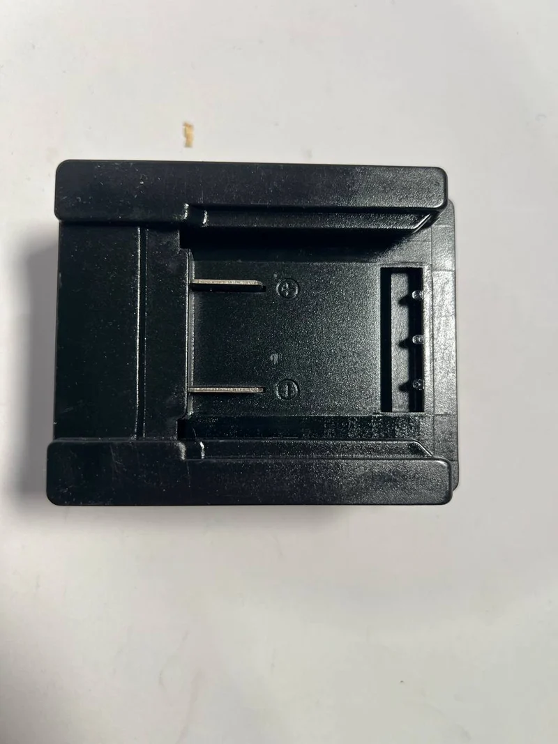 Brennenstuhl® Adapter Flex für LED Baustrahler im Multi Battery 18V System - Neuwertig