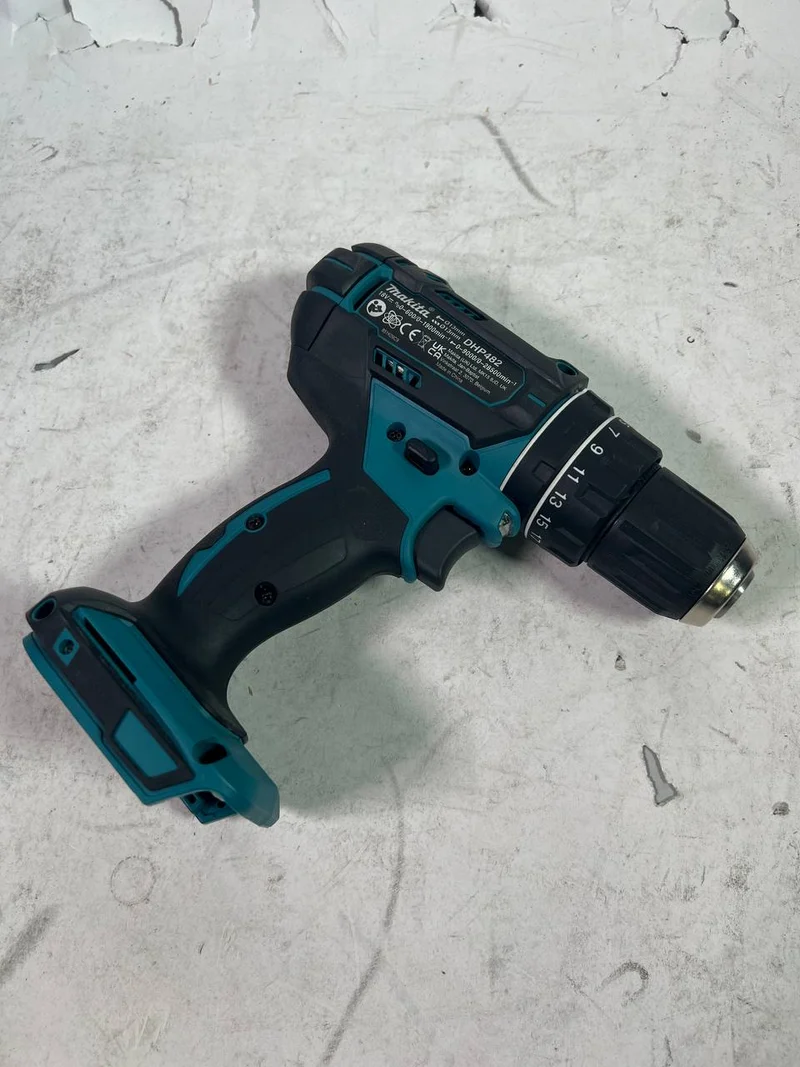 Makita DHP 482 Z Schlagbohrschrauber 18 V - Neuwertig